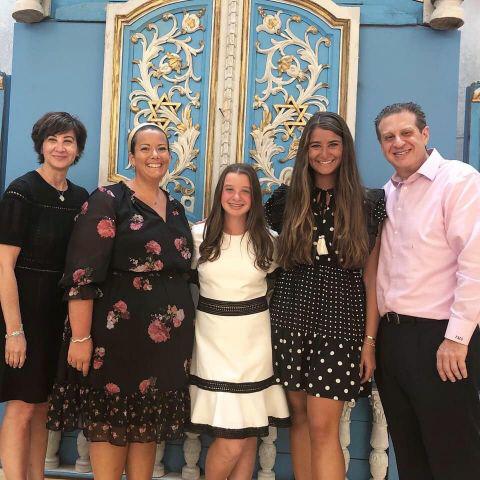 On 29 August, Yeeshai Gross (right) marked the bat mitzvah of his daughter Ariella (center) in a meaningful twinning ceremony at the Yad Vashem Synagogue.